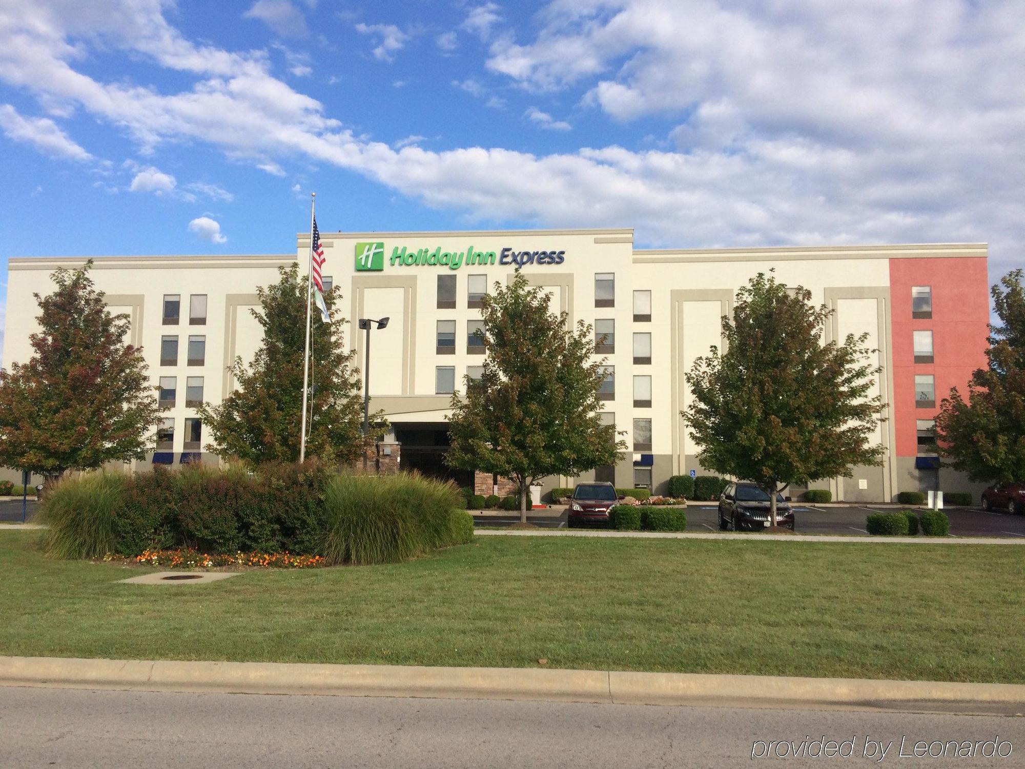 Holiday Inn Express & Suites Fayetteville University Of Arkansas Area By Ihg Kültér fotó
