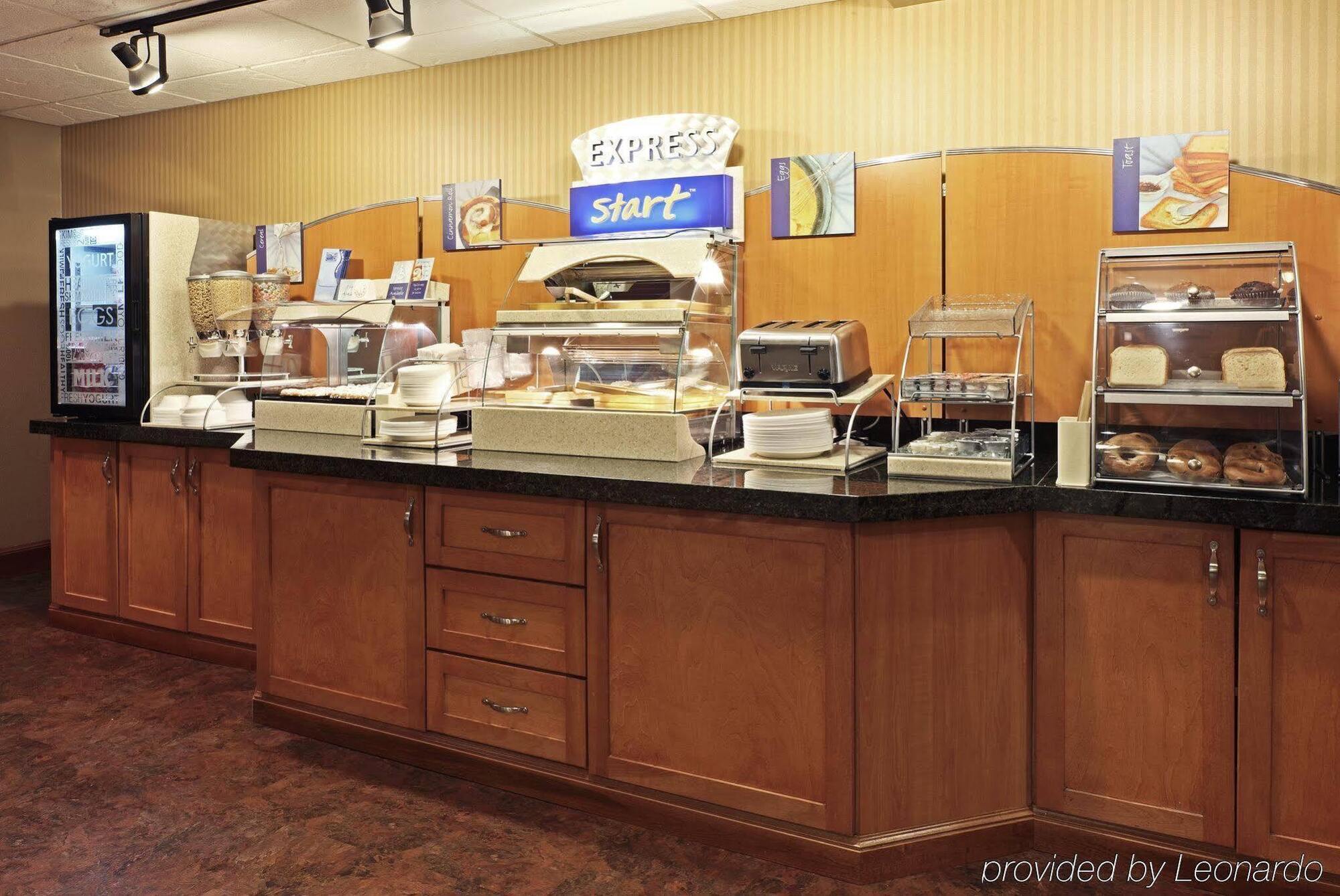 Holiday Inn Express & Suites Fayetteville University Of Arkansas Area By Ihg Kültér fotó