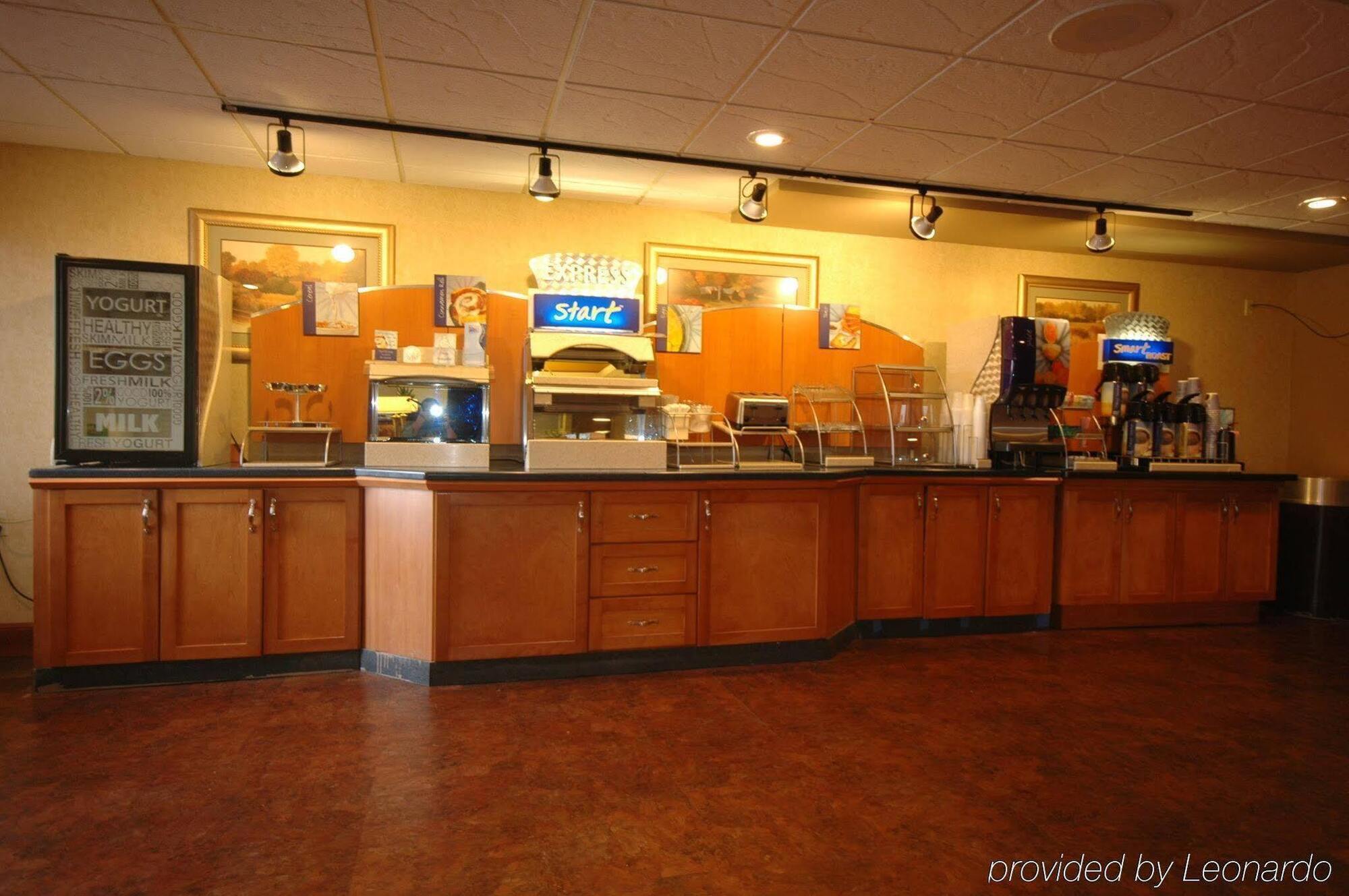 Holiday Inn Express & Suites Fayetteville University Of Arkansas Area By Ihg Kültér fotó